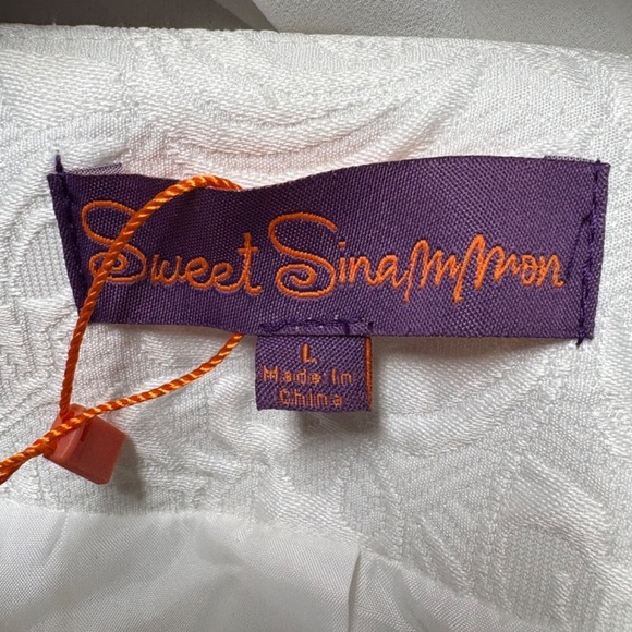 Sweet Sinammon Jacket , Shell 100% Polyester , Lining 100% Polyester - Picture 3 of 5